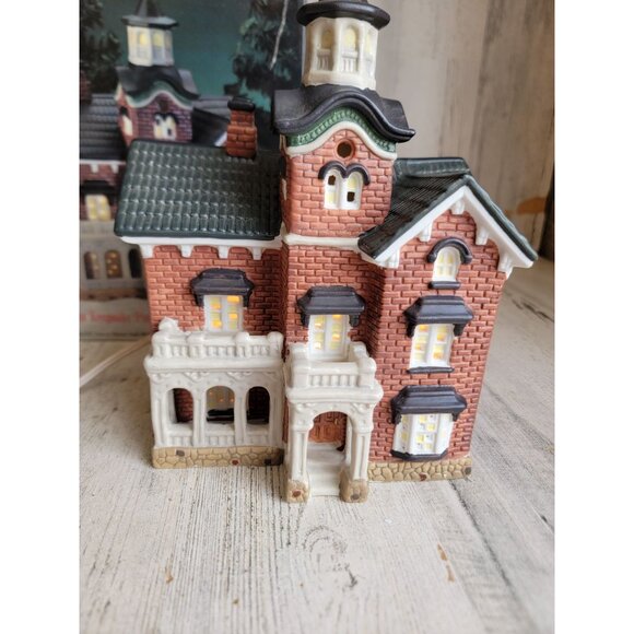 Dickens Victorian house ceramic Vintage village accessory Xmas - Picture 2 of 7